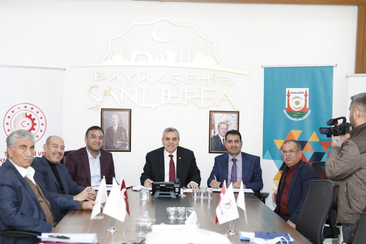 Şanlıurfa Tarıma Dayalı İhtisas OSB'ye 32 km’lik Yol Ağı Yapılacak