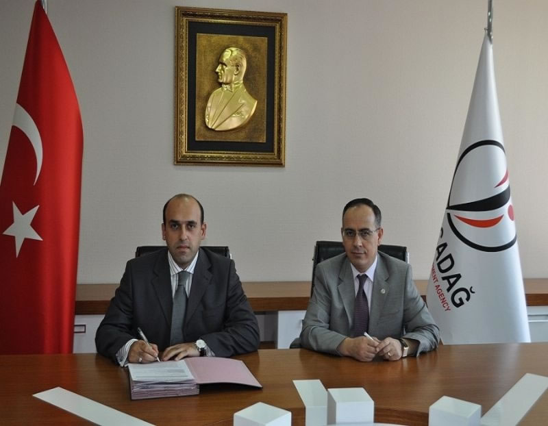 2011 Projeleri İçin İmzalar Atılmaya Başlandı