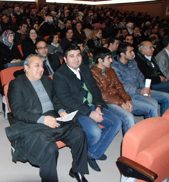 Şutso'dan Bin Kişiye Kariyer ve Kişisel Gelişim Semineri