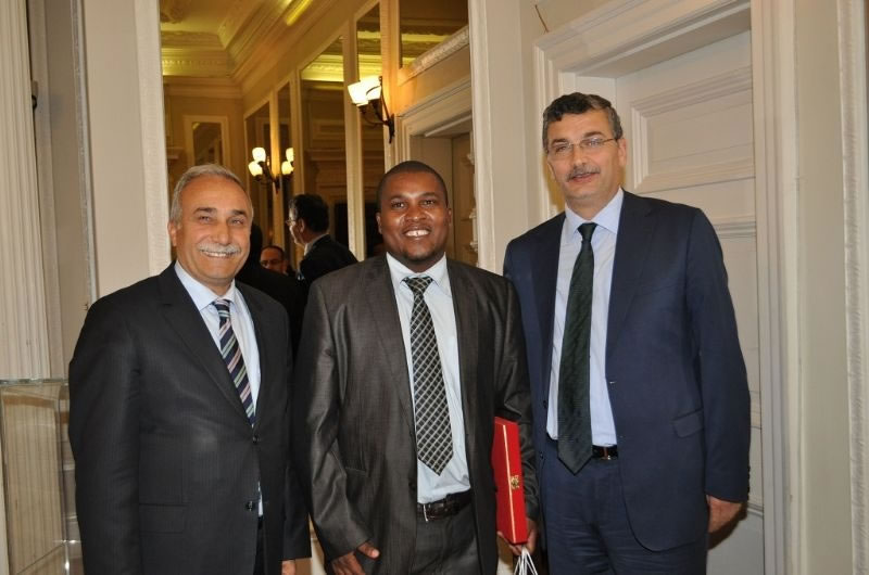 Vali Güvenç: Güney Afrika'da Win-win Politikası ile Çalışmalıyız