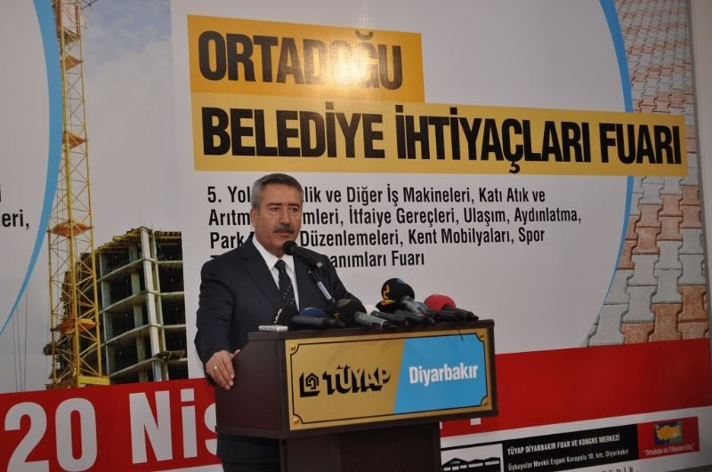 Diyarbakır’da Ortadoğu İnşaat ve Belediye İhtiyaçları Fuarı Açıldı