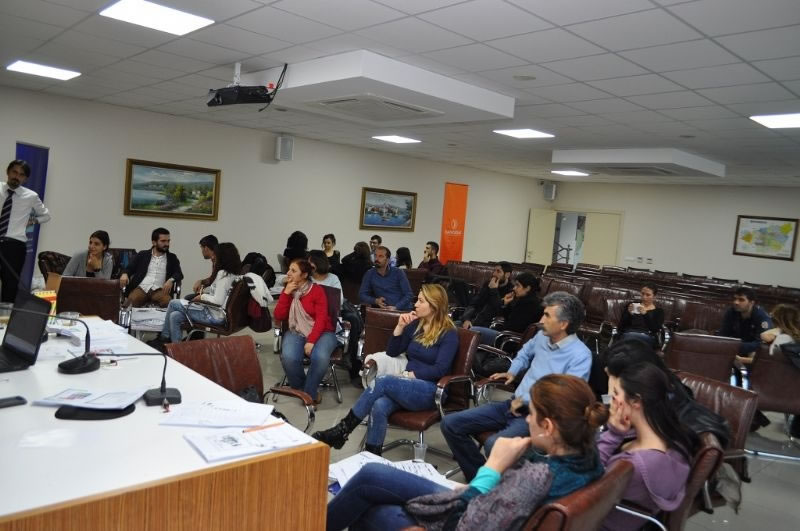 Göç ve İnsani Yardım Vakfı Üyelerine Proje Hazırlama Eğitimi