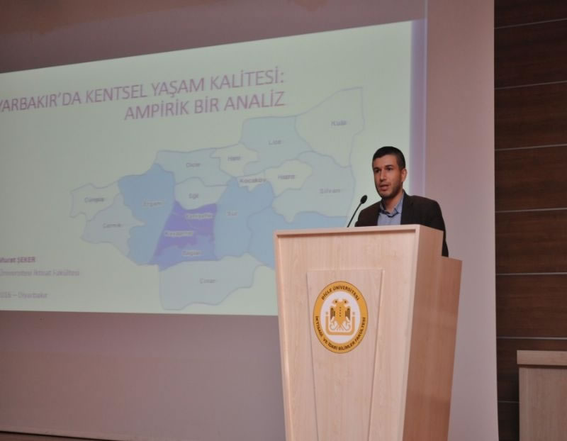 Doç. Dr. Murat Şeker'den Diyarbakır Yaşam Kalitesi Sunumu