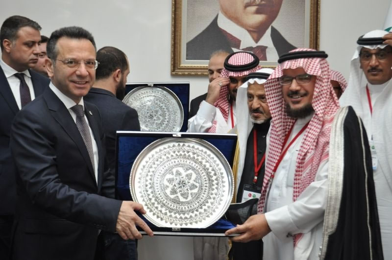 Vali Aksoy: Körfez Ülkeler ile İlişkilerimizin Gelişmesi İçin Çalışacağız
