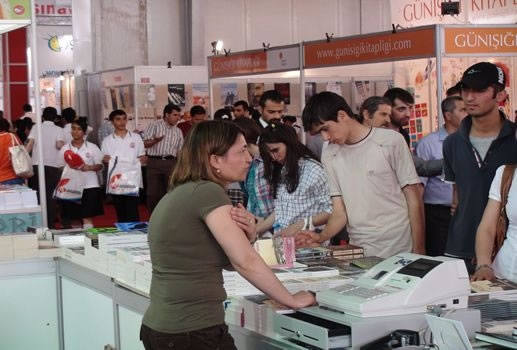 Diyarbakır Kitap Fuarı Açıldı