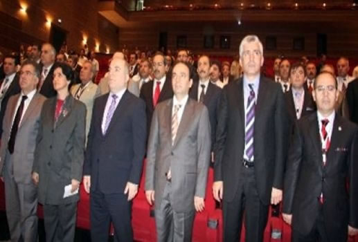 1. Uluslararası Kamu-üniversite-sanayi İşbirliği Sempozyumu ve Mermercilik Şurası Yapıldı.