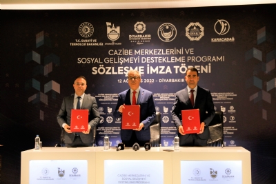 Karacadağ Kalkınma Ajansı Diyarbakırlı Dom’lara Meslek Kazandıracak