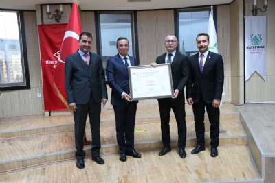 Kayapınar Belediyesi’ne ISO 9001 Kalite Yönetim Sistem Belgesi  Verildi