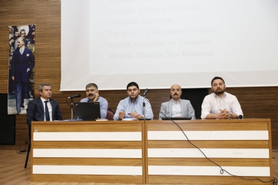 2019 Yılı Mesleki Eğitim Teması Çerçevesinde Şanlıurfa ve Diyarbakır’da Seminerler Düzenlendi