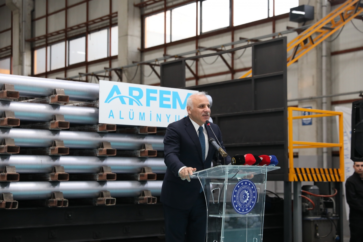 Bakan Kacır: Diyarbakır’ı Türkiye Yüzyılının Örnek Şehri Haline Getiriyoruz