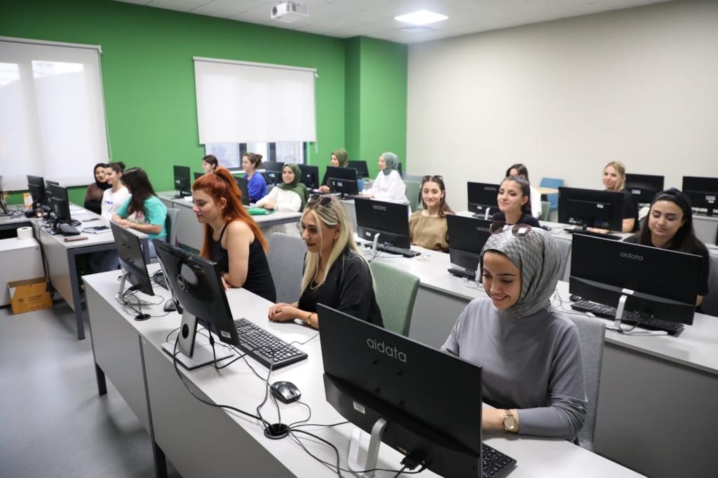 Çağrı Merkezinden, Diyarbakırlı 500 Gence Yeni İstihdam Hazırlığı