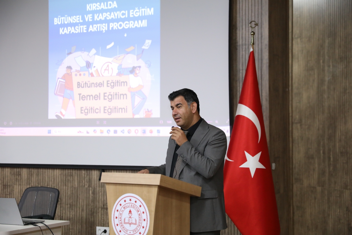 Kırsalda Görev Yapan Öğretmenlere ‘Kalite Artışı Eğitimi’