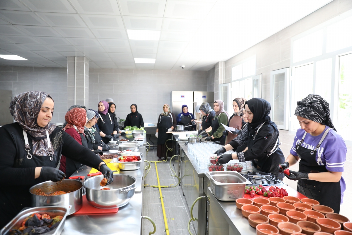 Siverekli Kadınlar, Gastronomi ve Girişimcilik Merkezi ile Kendi İşlerini Kuruyor