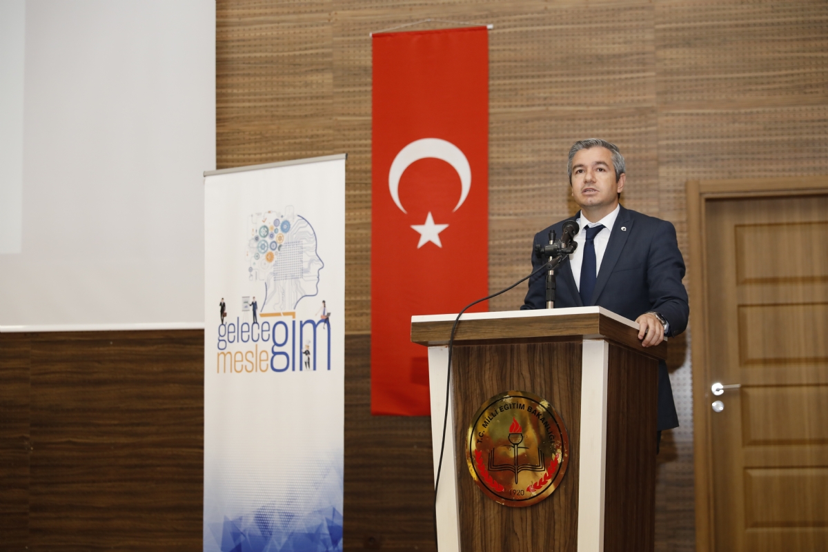 2019 Yılı Mesleki Eğitim Teması Çerçevesinde Şanlıurfa ve Diyarbakır’da Seminerler Düzenlendi